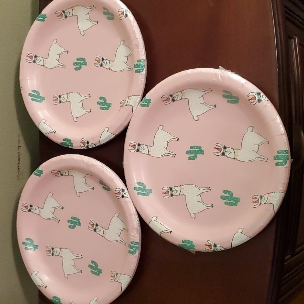 Spritz Llama Dessert Paper Plates 3 Packs New